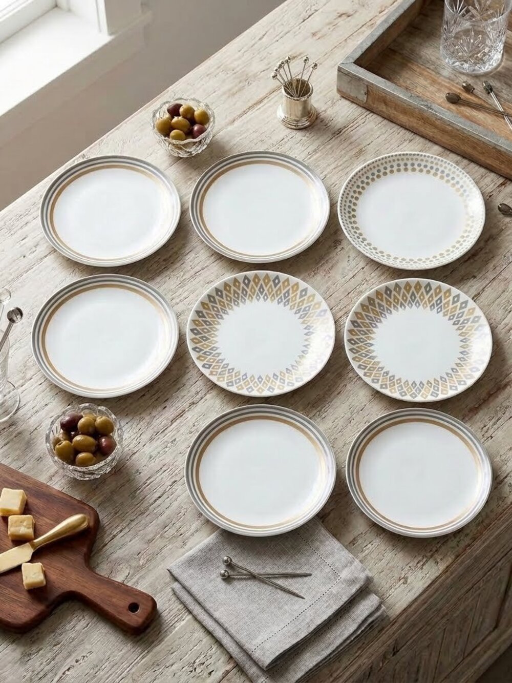 Set of 8 Crate & Barrel Metallic Appetizer / Dessert Plates